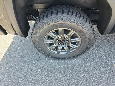 Used 2026 GMC Sierra 1500 AT4X AWD/4WD image 5