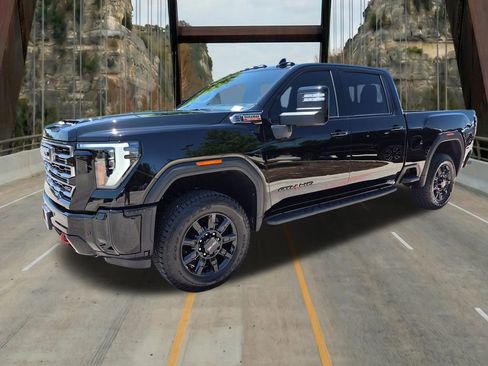 New 2026 GMC Sierra 2500 AT4 w/ AT4 Premium Plus Package AWD/4WD image 3