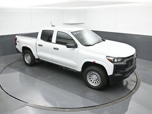 Used 2024 Chevrolet Colorado W/T w/ WT Convenience Package image 46