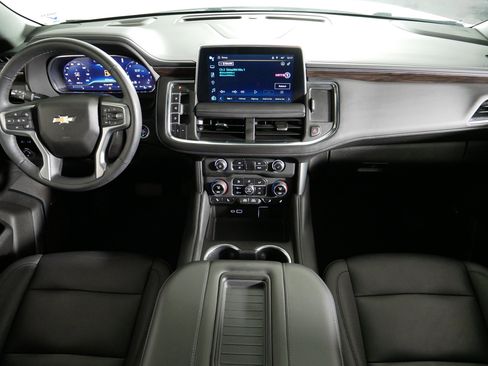 Used 2024 Chevrolet Tahoe LT w/ LT Signature Package AWD/4WD image 10
