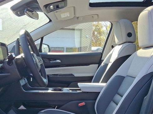 New 2026 Honda Odyssey Touring image 8