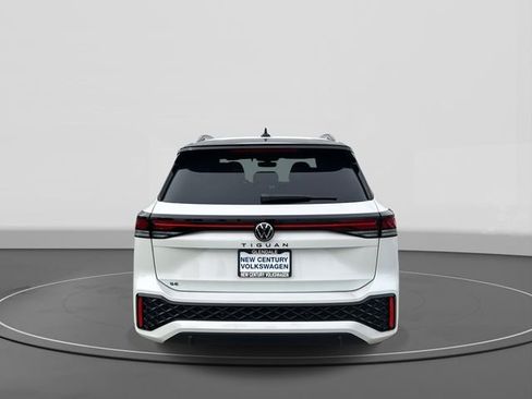 New 2026 Volkswagen Tiguan SE R-Line image 4