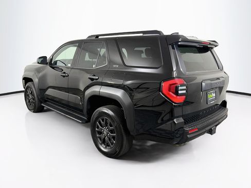 Used 2025 Toyota 4Runner SR5 AWD/4WD image 5