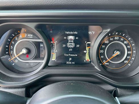Used 2026 Jeep Wrangler Unlimited Sport AWD/4WD image 23