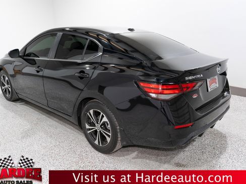 Used 2020 Nissan Sentra SV image 3