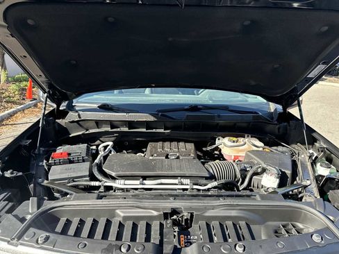 Used 2023 Chevrolet Silverado 1500 LT image 13