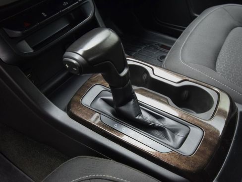 Used 2018 GMC Canyon SLE w/ SLE Convenience Package image 22