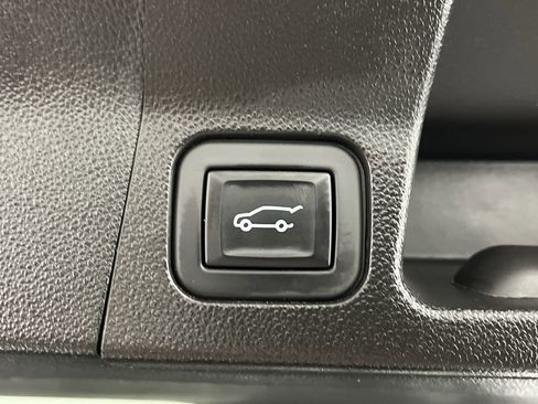 Certified 2023 GMC Acadia AT4 w/ Preferred Package image 35