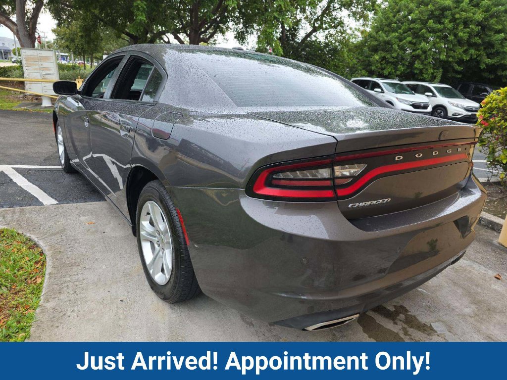 Used 2021 Dodge Charger SXT w/ Leather Interior Group RWD image 3