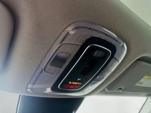 Used 2024 Hyundai Elantra SEL w/ Convenience Package image 31