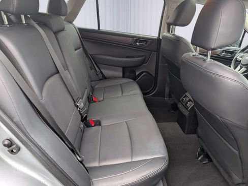 Used 2016 Subaru Outback 2.5i Limited image 10