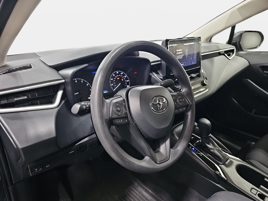 Used 2024 Toyota Corolla LE FWD image 18