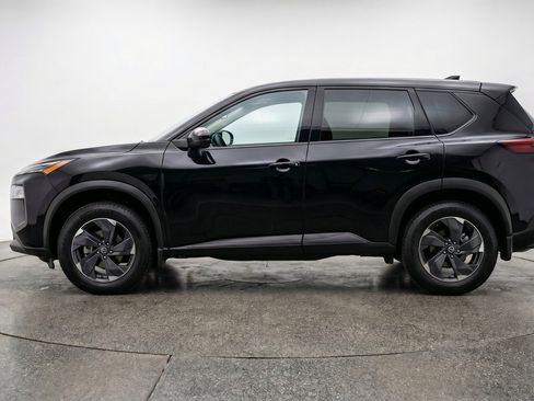 Used 2025 Nissan Rogue SV AWD/4WD image 5