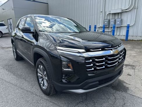 Used 2025 Chevrolet Equinox LT w/ Safety and Technology Package AWD/4WD image 11