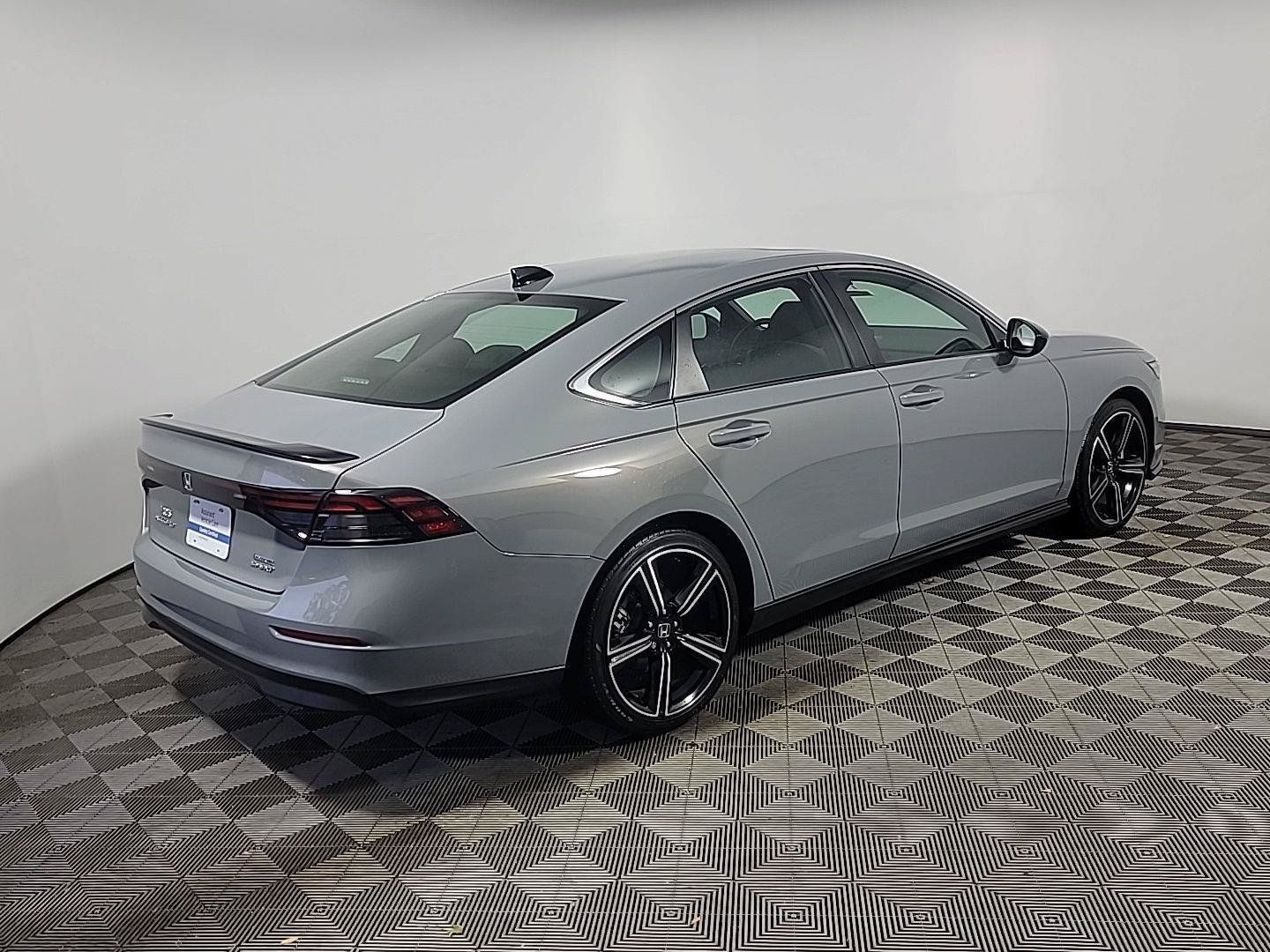 Used 2025 Honda Accord Sport image 4