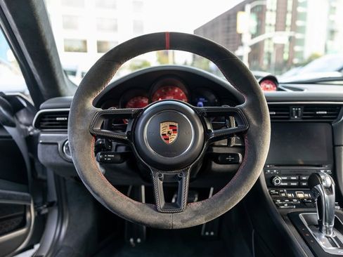 Used 2018 Porsche 911 GT3 image 6