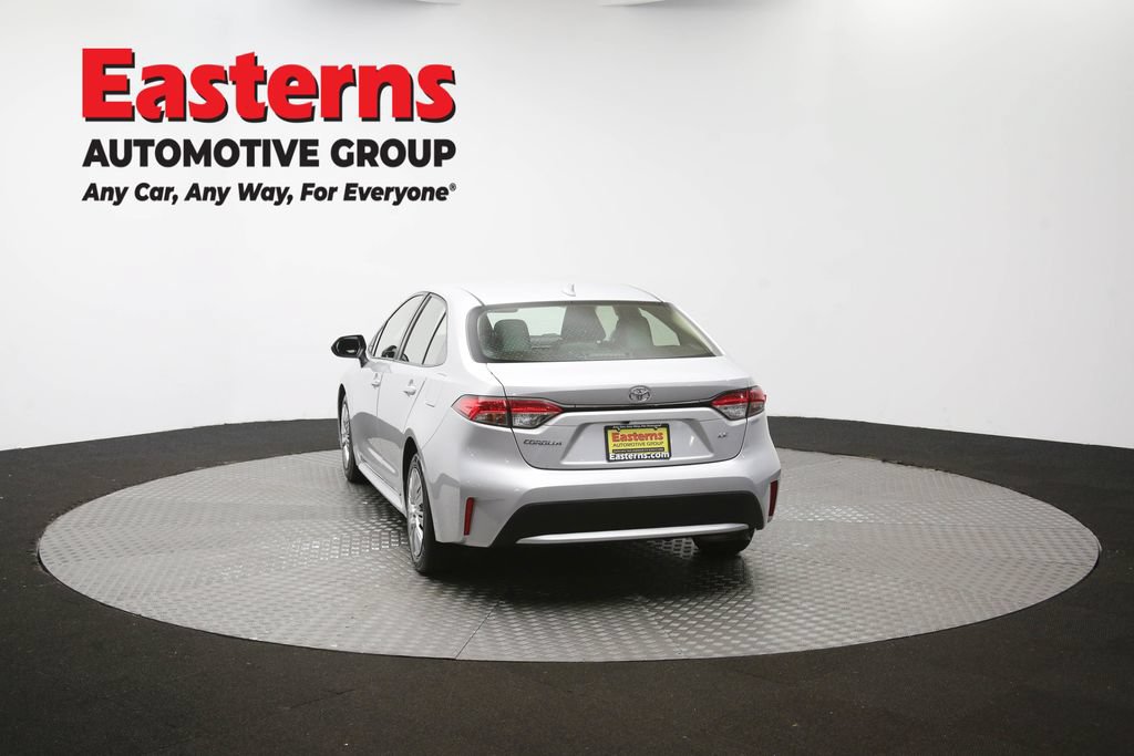 Used 2022 Toyota Corolla LE FWD image 36