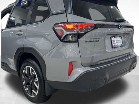 Certified 2025 Subaru Forester Premium image 14