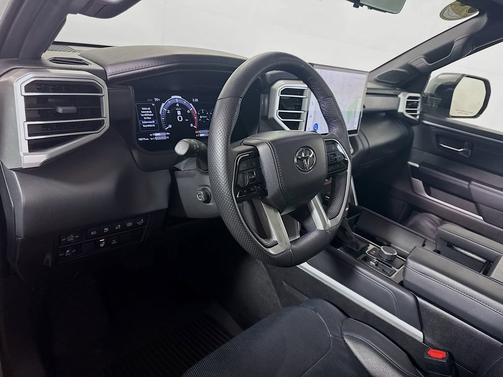 Used 2025 Toyota Tundra Platinum AWD/4WD image 10