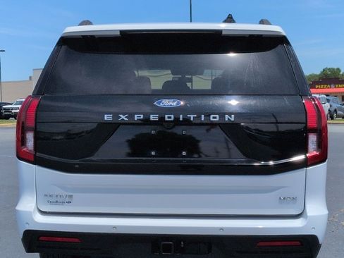 Certified 2025 Ford Expedition Max Active RWD image 4