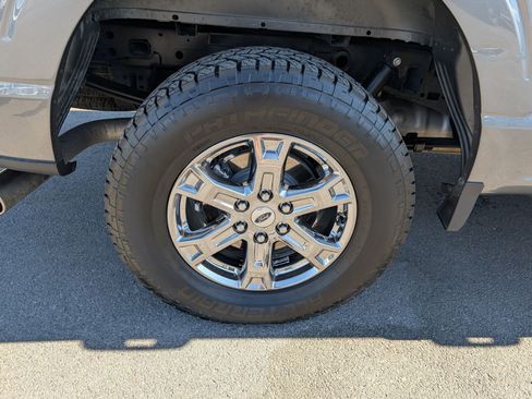 Used 2023 Ford F150 Lariat w/ Trailer Tow Package AWD/4WD image 13
