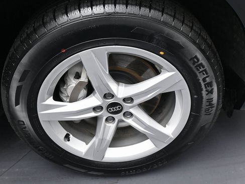 Used 2023 Audi Q5 2.0T Premium image 39