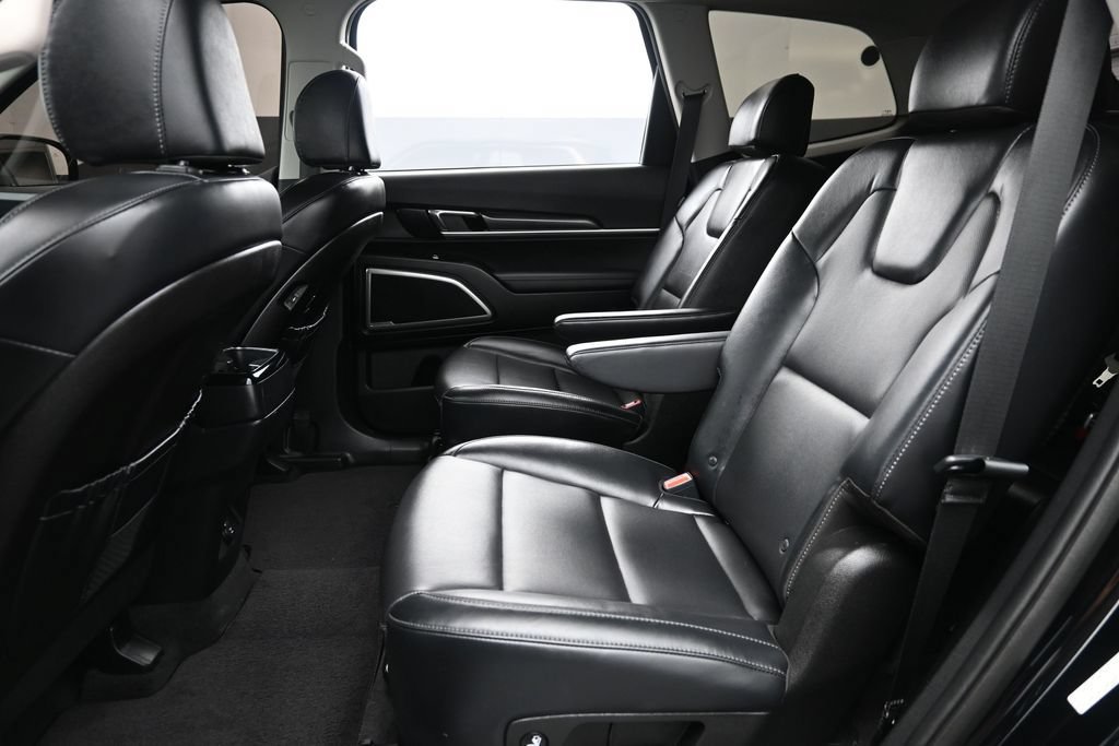 Used 2023 Kia Telluride S w/ S Sunroof Package FWD image 12
