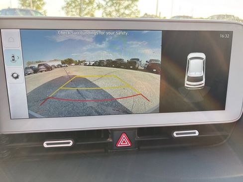 Certified 2022 Hyundai Ioniq 5 SE image 24
