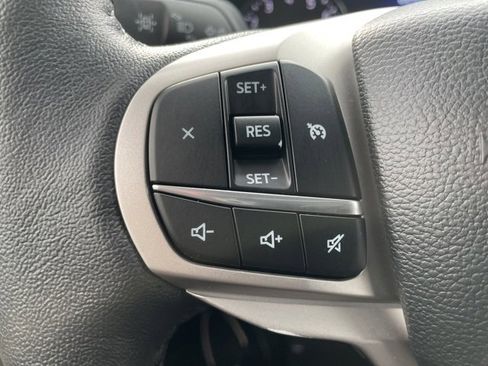 Used 2023 Ford Explorer XLT w/ Equipment Group 202A image 19