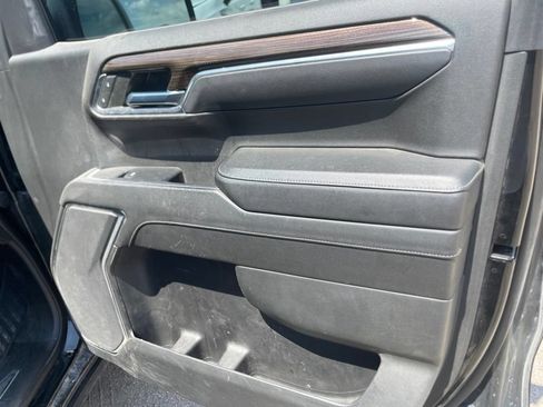 Used 2023 Chevrolet Silverado 1500 LT AWD/4WD image 17