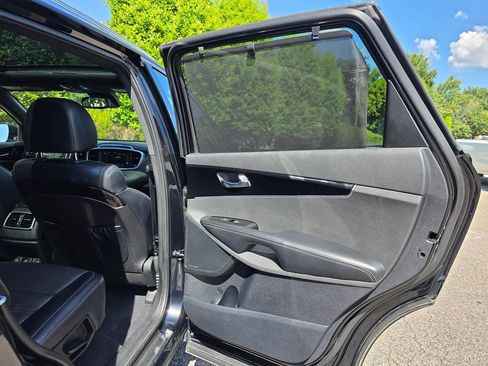 Used 2019 Kia Sorento SX FWD image 39