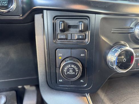 Used 2022 Ford F150 Platinum w/ Equipment Group 701A High image 31