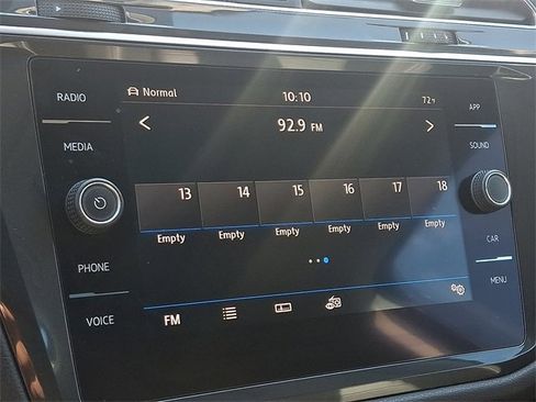 Used 2019 Volkswagen Tiguan SE w/ Panoramic Sunroof Package image 18