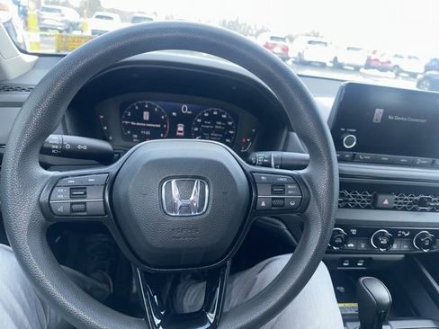 Used 2023 Honda Accord LX image 12