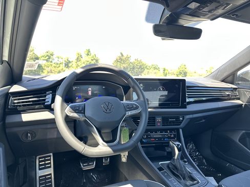 New 2025 Volkswagen Jetta Sport image 15