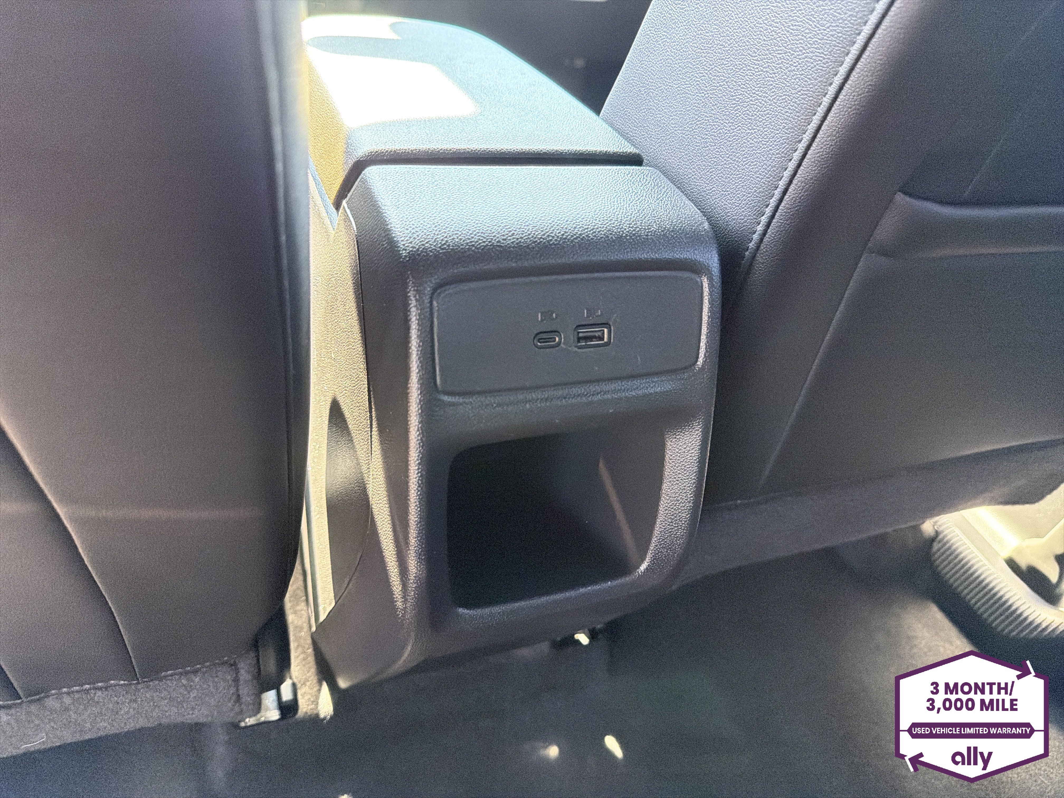 Used 2024 Chevrolet Trax RS FWD image 13
