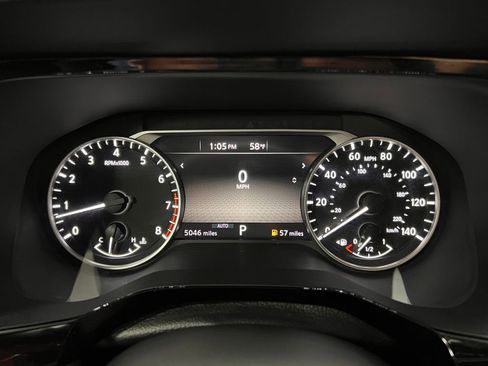 Used 2025 Nissan Pathfinder SV AWD/4WD image 12