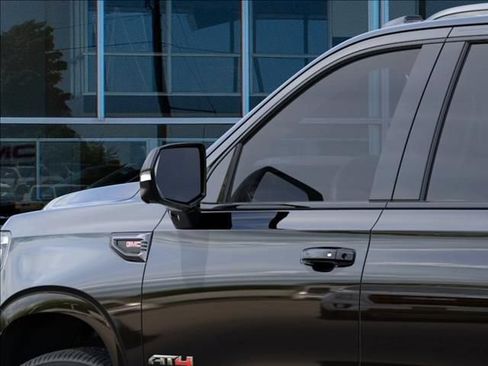 New 2026 GMC Yukon XL AT4 Ultimate AWD/4WD image 12