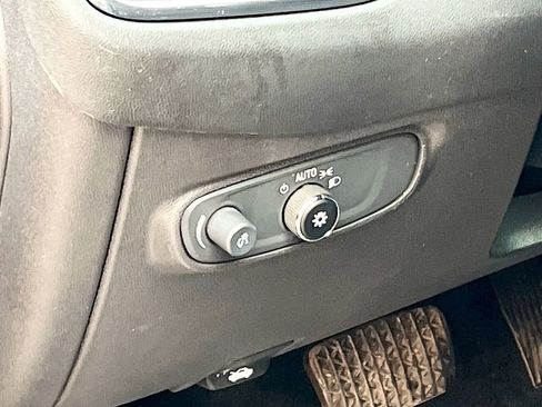 Used 2024 Chevrolet Equinox RS w/ LPO, Floor Liner Package image 10