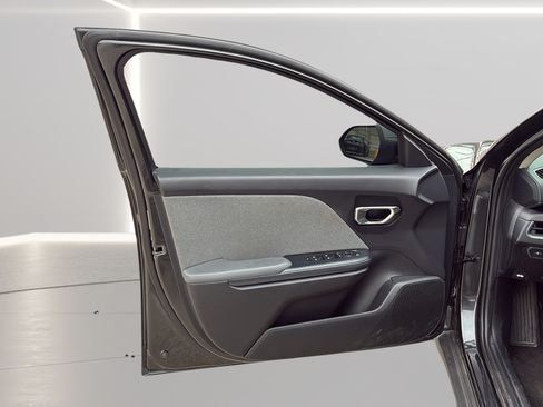 Certified 2025 Kia K4 EX FWD image 11
