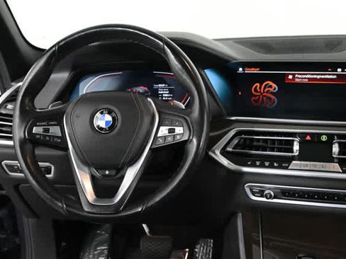 Used 2022 BMW X5 sDrive40i w/ Premium Package image 3