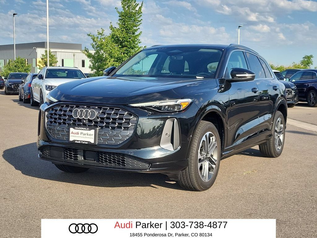 Used 2025 Audi Q5 Premium Plus w/ Premium Plus AWD/4WD image 4