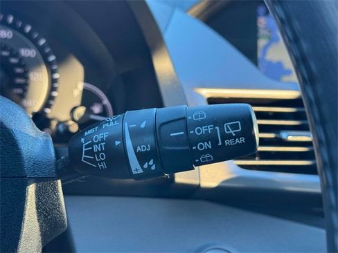 Used 2015 Honda Odyssey Touring Elite image 23