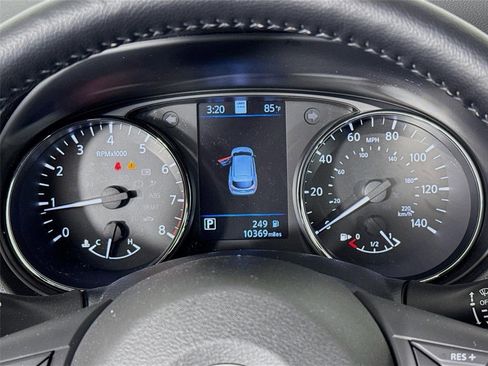 Certified 2022 Nissan Rogue Sport SL FWD image 13