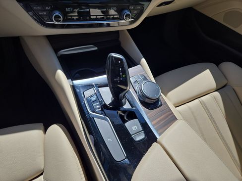 Used 2018 BMW 540i xDrive AWD/4WD image 22