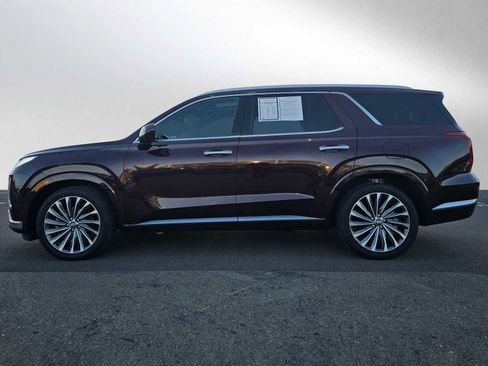 Used 2024 Hyundai Palisade Calligraphy image 6