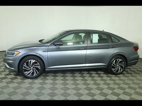 Used 2021 Volkswagen Jetta SEL FWD image 17