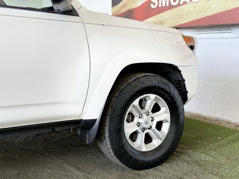 Used 2016 Toyota 4Runner SR5 image 10