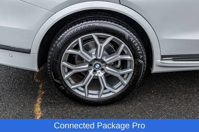 Used 2026 BMW X7 xDrive40i AWD/4WD image 7
