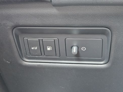 Used 2020 Land Rover Range Rover Sport HSE image 22